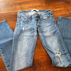 Womens Hollister jeans size 26 waist by 35 length